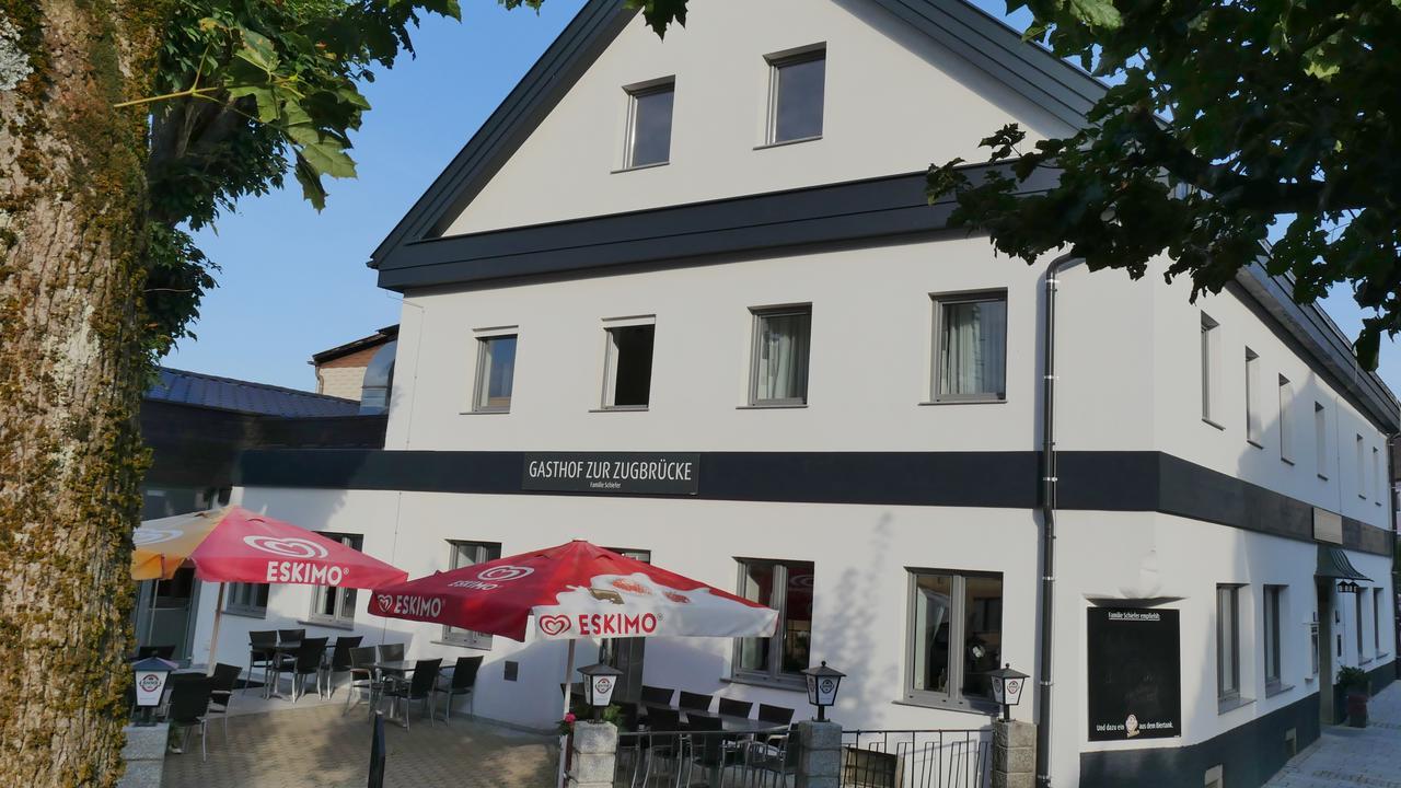 Gasthof Schiefer Zur Zugbruecke Kreuzen  Extérieur photo